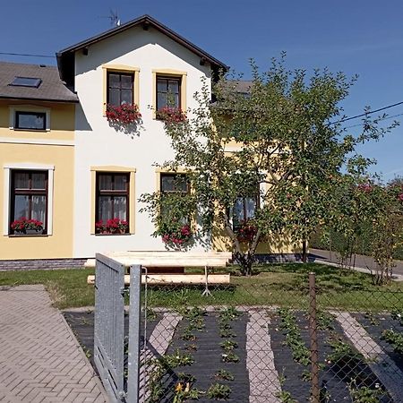 Apartment Pavel Velke Porici Екстер'єр фото