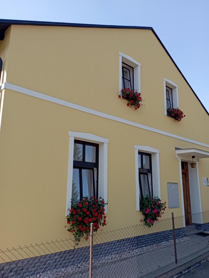 Apartment Pavel Velke Porici Екстер'єр фото