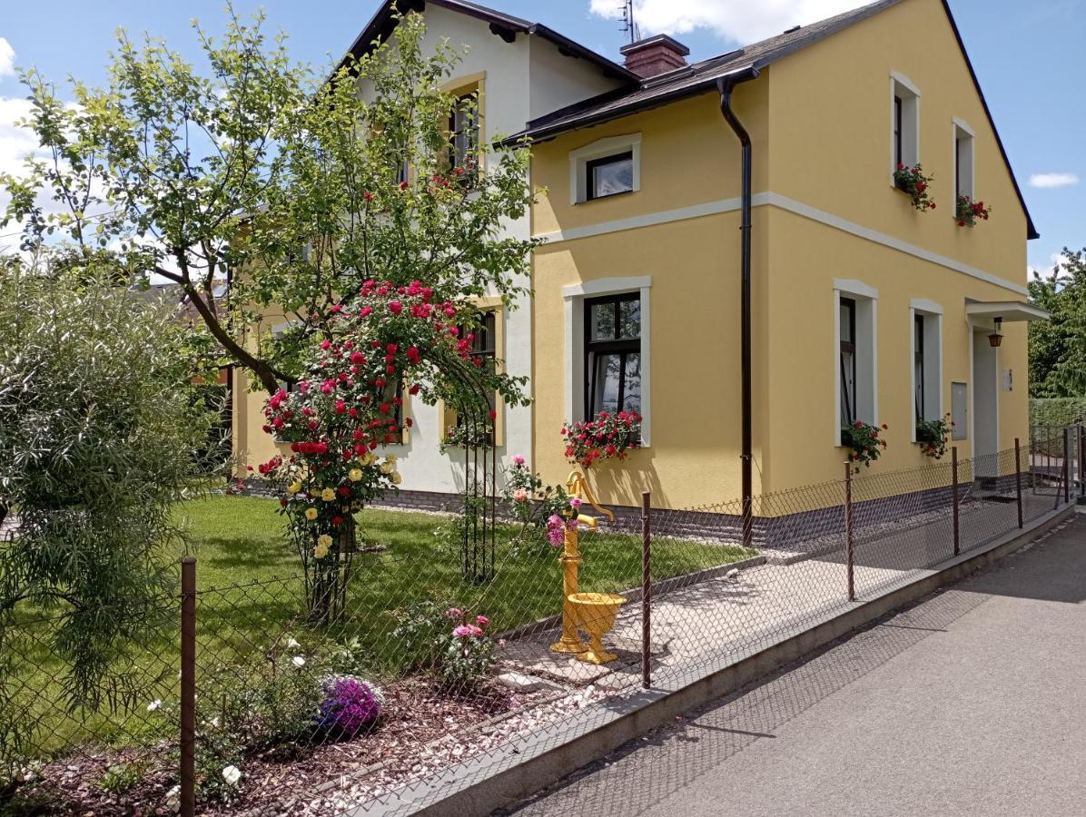 Apartment Pavel Velke Porici Екстер'єр фото